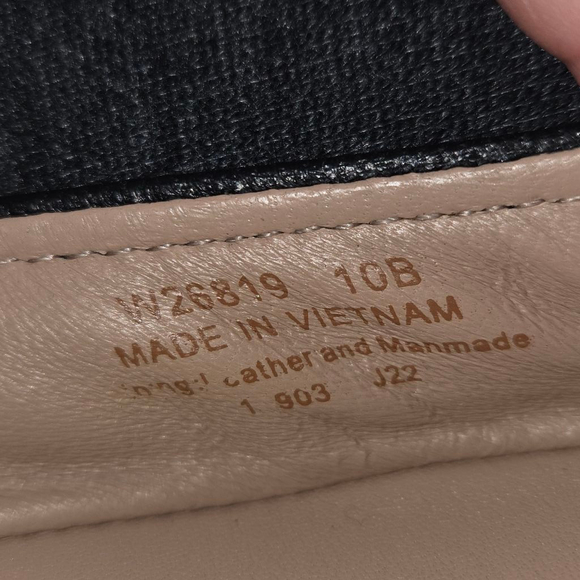 Women's Cole Haan Black Ballet Flats with Gold Hardware Size 10 - Picture 5 of 9